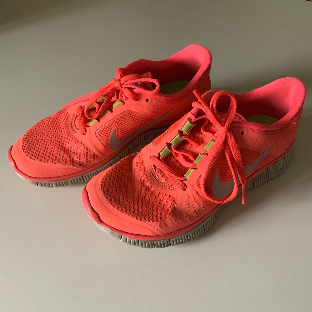 Nike free run shoes